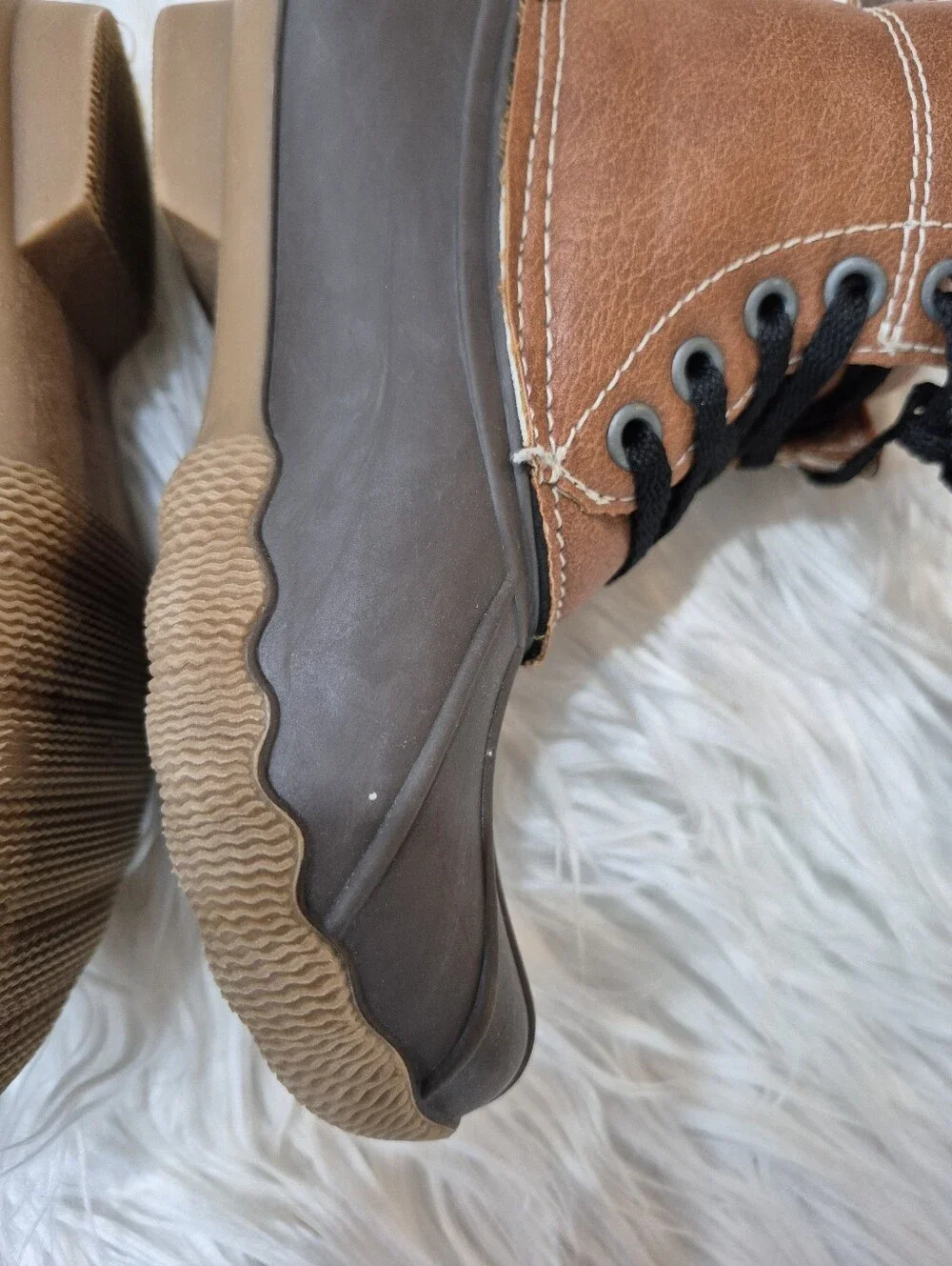 London Fog Kids Two-Tone Brown Duck Boots with Black Laces